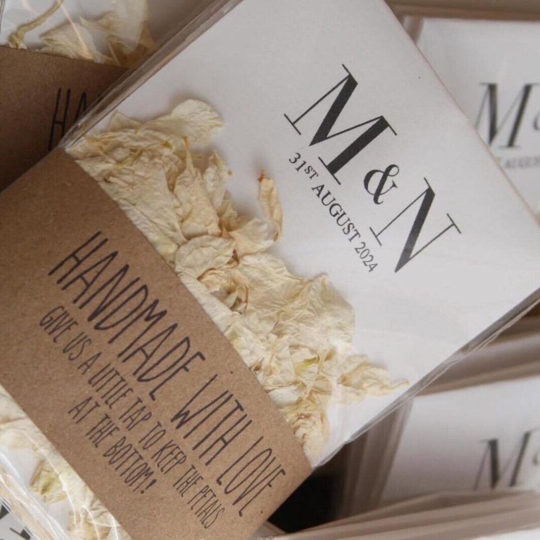 Vogue Style Confetti Packets