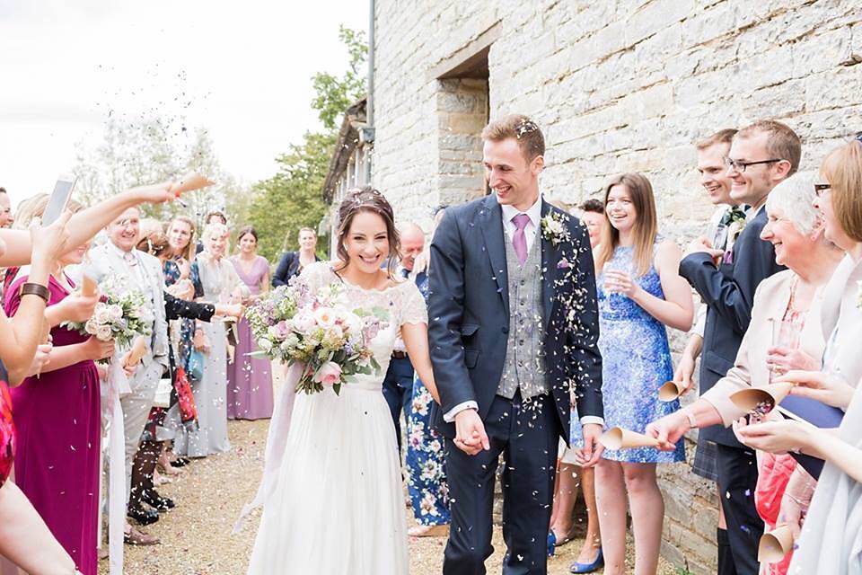 Biodegradable Wedding Confetti Moment Biodegradable Wedding Confetti Moment