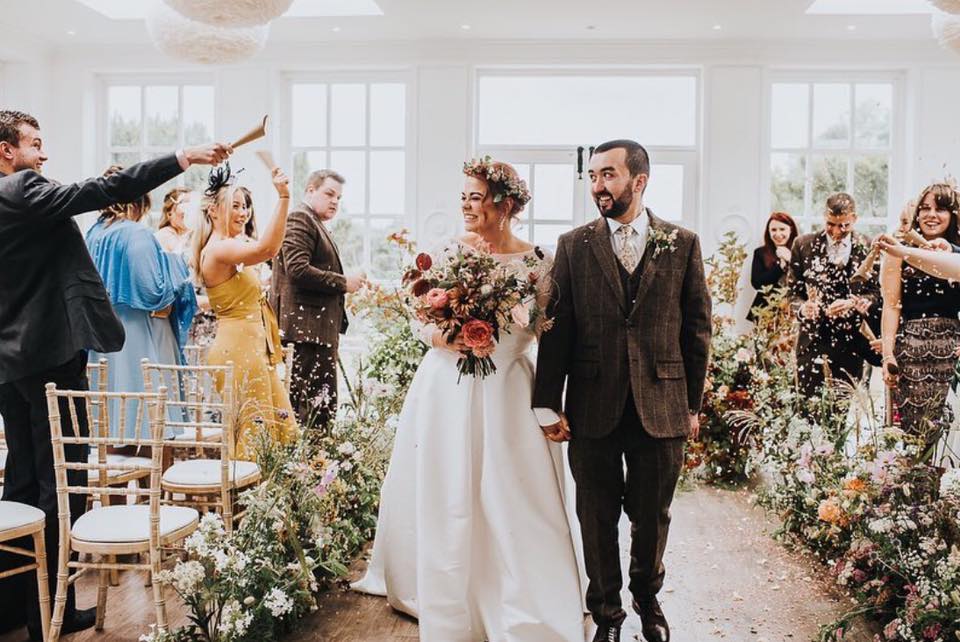 Biodegradable Wedding Confetti and Wedding Confetti Cones. Biodegradable Wedding Confetti and Wedding Confetti Cones.