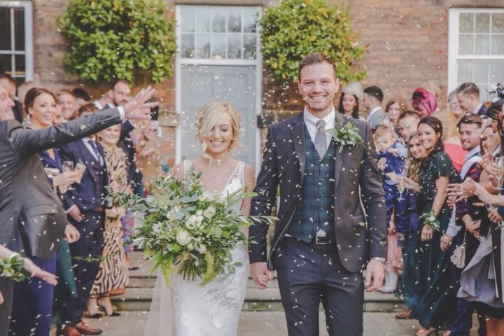 Wedding Confetti Moment With Biodegradable Wedding Confetti Wedding Confetti Moment With Biodegradable Wedding Confetti