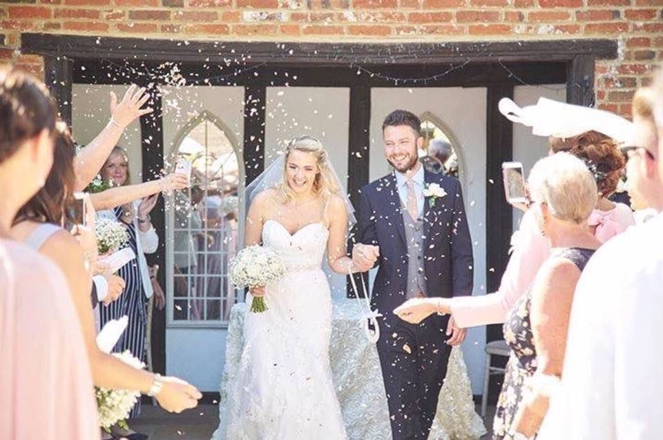 Gemma & Elliot’s Confetti Moment! Gemma & Elliot's Confetti Moment!