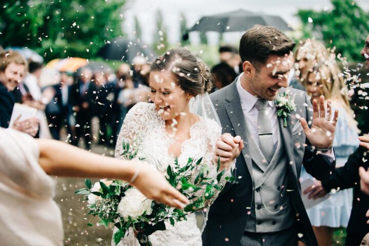 Stunning Wedding Confetti Throw | Biodegradable Confetti Stunning Wedding Confetti Throw | Biodegradable Confetti