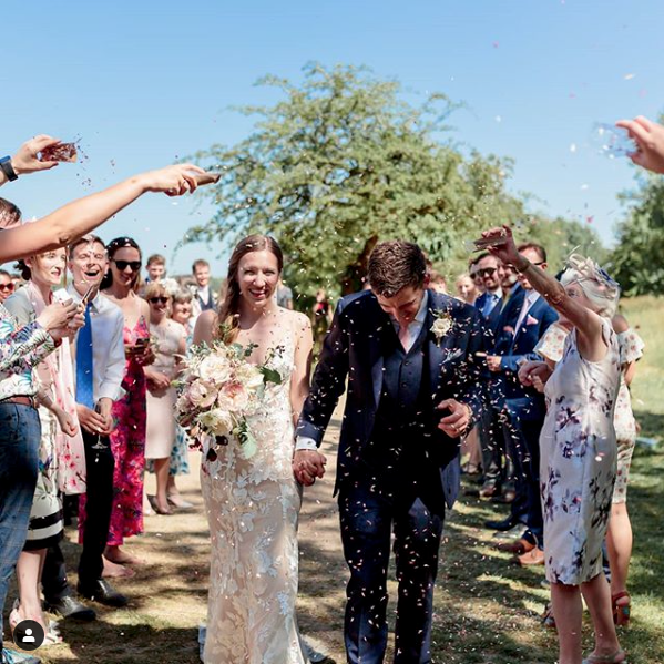 Instagram Confetti Moment Using Biodegradable Wedding Confetti Petals Instagram Confetti Moment Using Biodegradable Wedding Confetti Petals